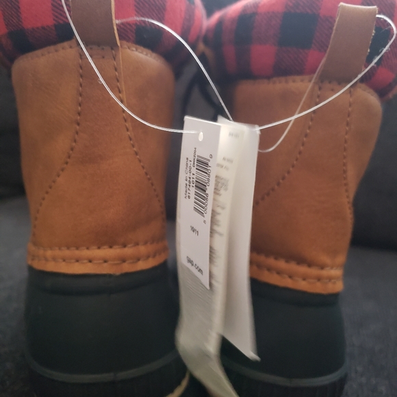 BRAND NEW GAP DUCK BOOTS - Picture 3 of 4